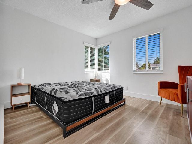 2750 NE 10th Avenue, Pompano Beach, FL 33064