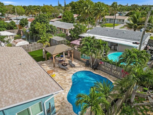 2750 NE 10th Avenue, Pompano Beach, FL 33064