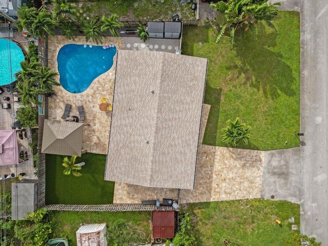 2750 NE 10th Avenue, Pompano Beach, FL 33064