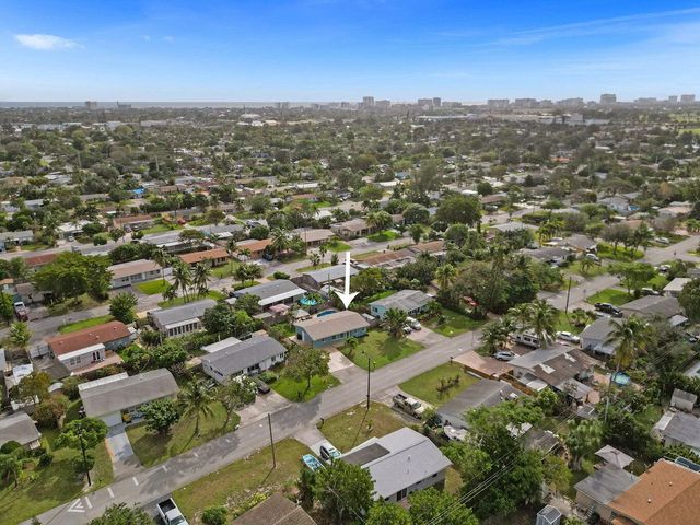 2750 NE 10th Avenue, Pompano Beach, FL 33064