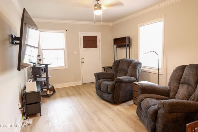 181 E Edison St, Alcoa, TN 37701