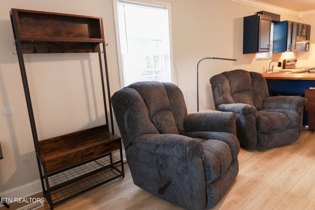 181 E Edison St, Alcoa, TN 37701