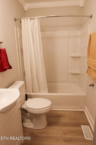 181 E Edison St, Alcoa, TN 37701