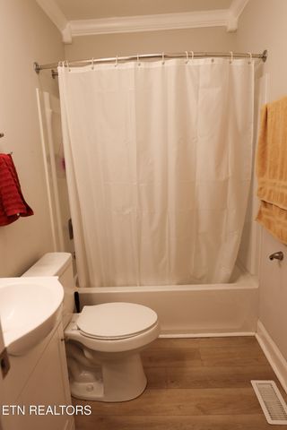 181 E Edison St, Alcoa, TN 37701