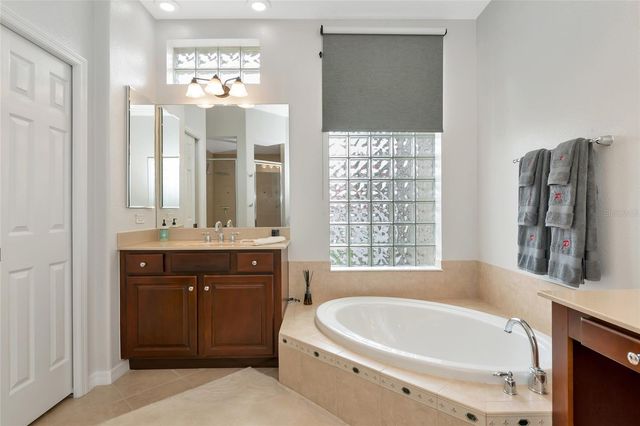 405 PETREL TRAIL, Bradenton, FL 34212