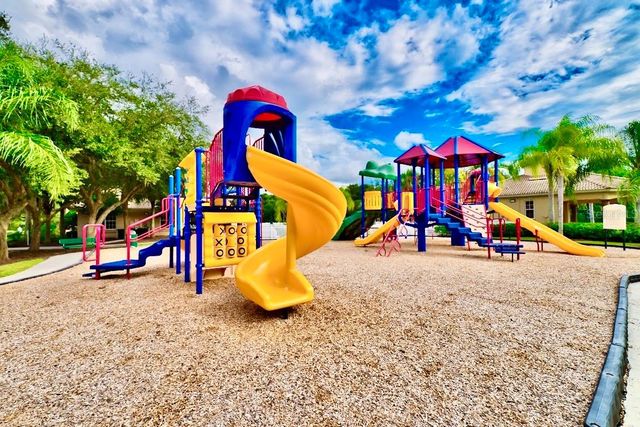 405 PETREL TRAIL, Bradenton, FL 34212