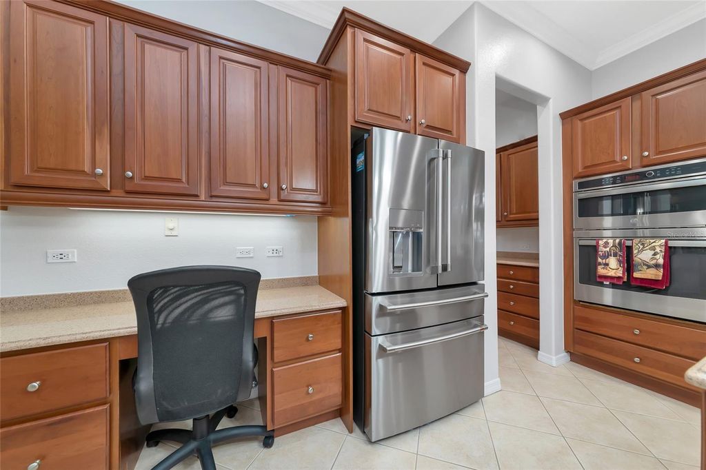 Image 29 of property listing at 405 PETREL TRAIL, Bradenton, FL 34212