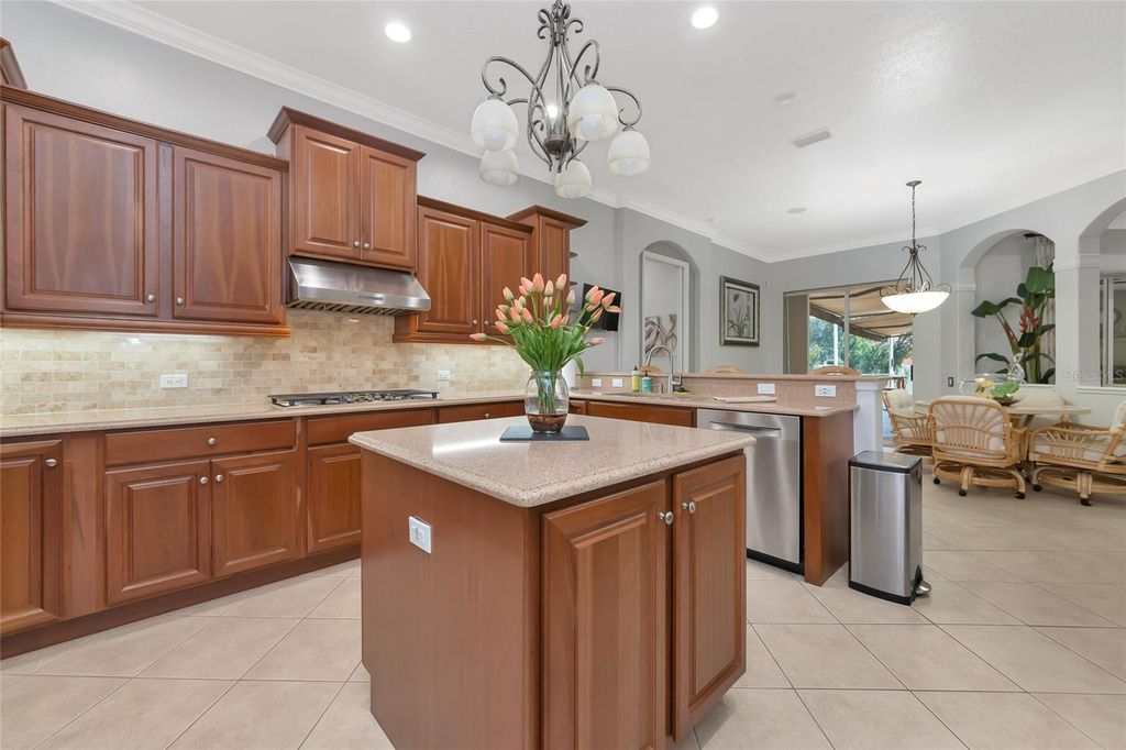 Image 30 of property listing at 405 PETREL TRAIL, Bradenton, FL 34212