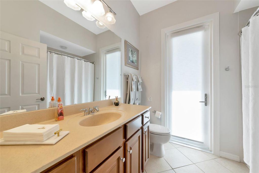 Image 38 of property listing at 405 PETREL TRAIL, Bradenton, FL 34212