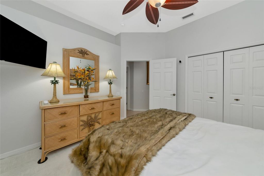 Image 41 of property listing at 405 PETREL TRAIL, Bradenton, FL 34212