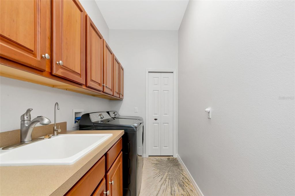 Image 42 of property listing at 405 PETREL TRAIL, Bradenton, FL 34212