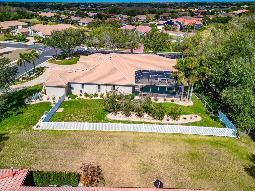 Image 50 of property listing at 405 PETREL TRAIL, Bradenton, FL 34212