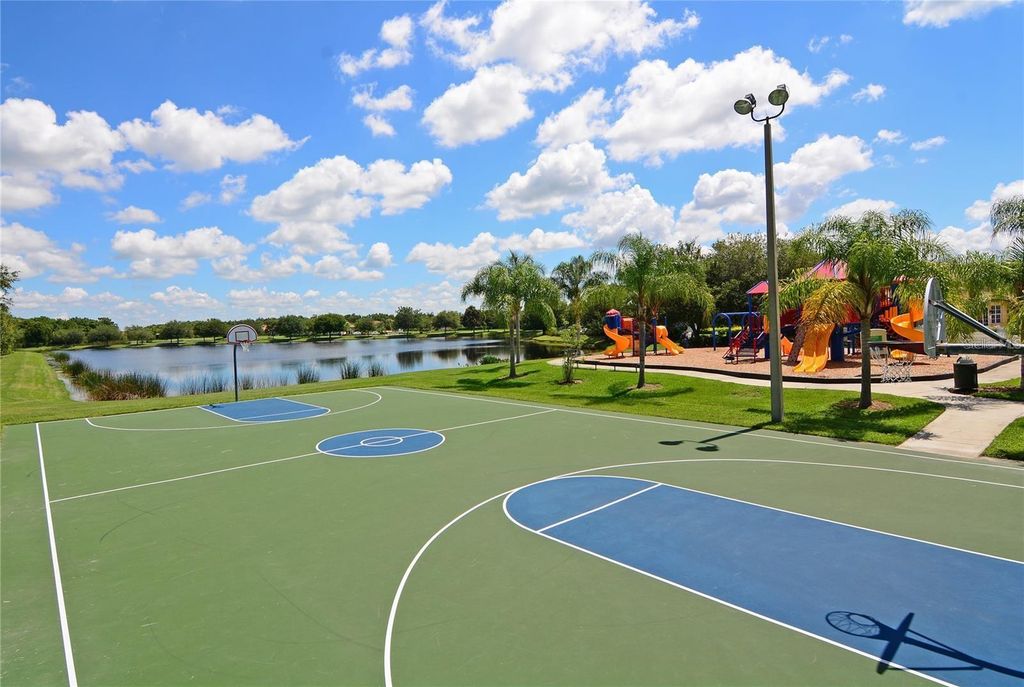 Image 60 of property listing at 405 PETREL TRAIL, Bradenton, FL 34212