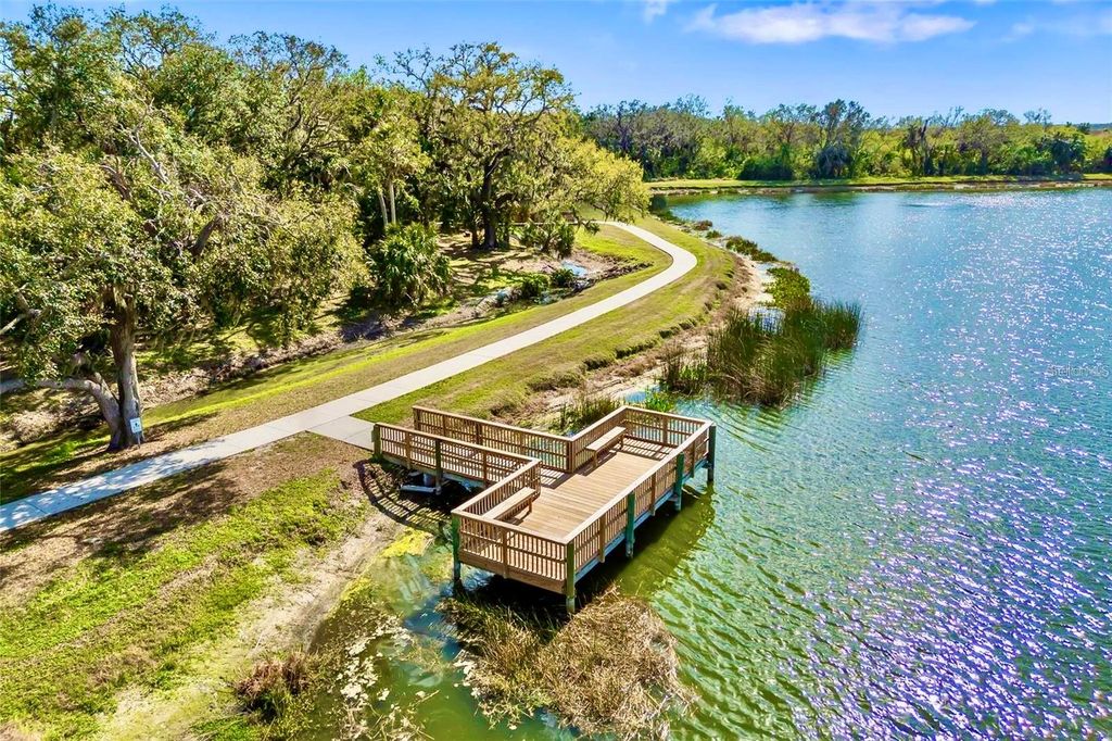 Image 63 of property listing at 405 PETREL TRAIL, Bradenton, FL 34212