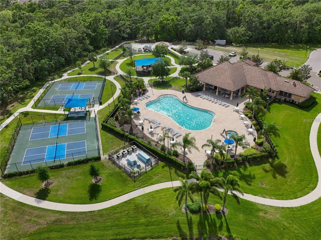 Image 66 of property listing at 405 PETREL TRAIL, Bradenton, FL 34212