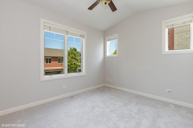 21 NORTHFIELD Terrace 21, Wheeling, IL 60090