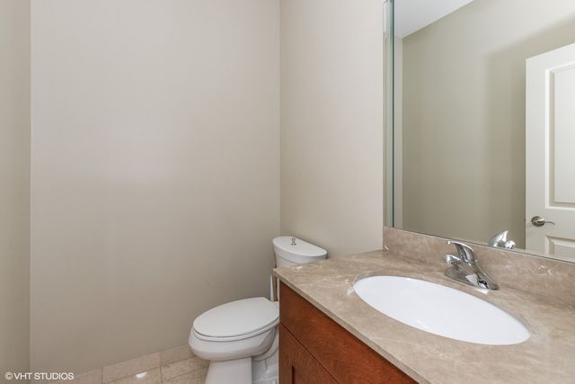 21 NORTHFIELD Terrace 21, Wheeling, IL 60090