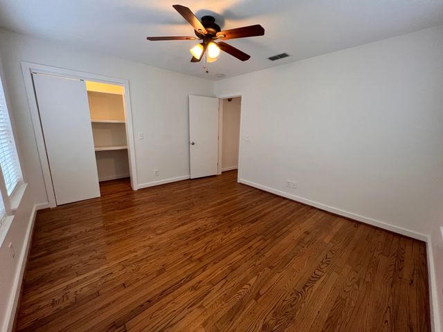 8608 Forest Hills Boulevard, Dallas, TX 75218