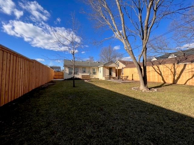 8608 Forest Hills Boulevard, Dallas, TX 75218