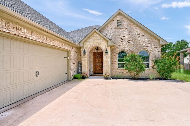 3006 Preston Club Drive, Sherman, TX 75092