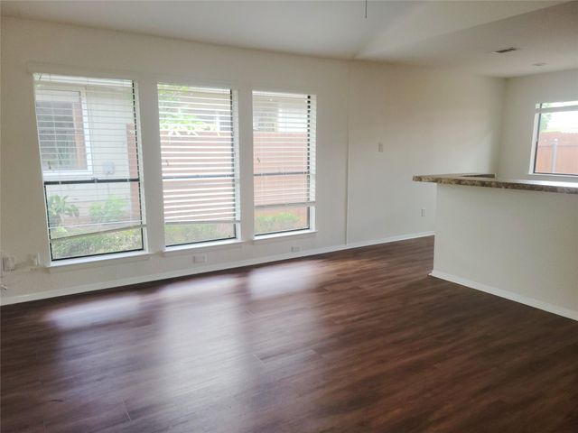 12301 Furrow CV B, Austin, TX 78753