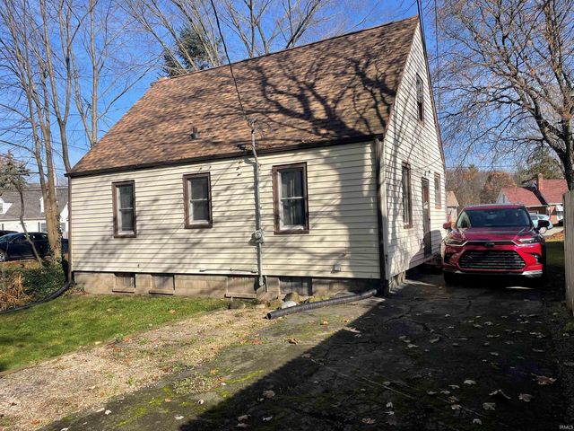 2010 Monroe Street, Laporte, IN 46350