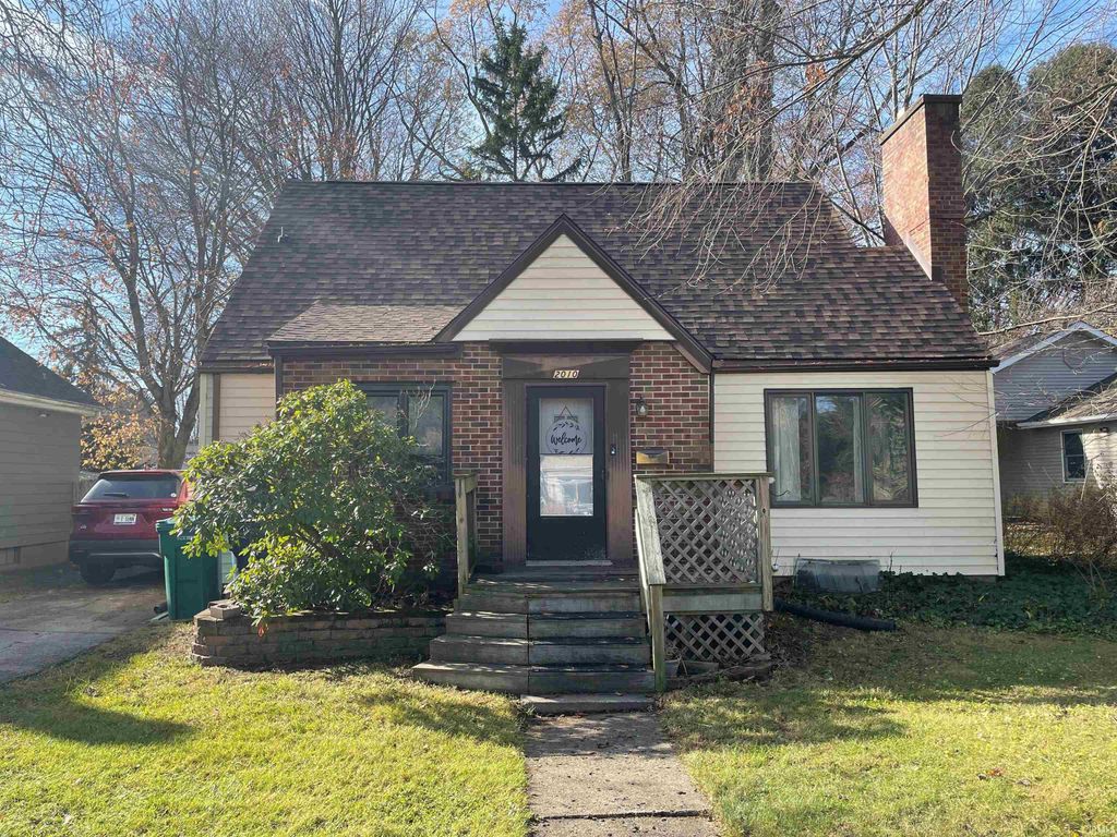 2010 Monroe Street, Laporte, IN 46350