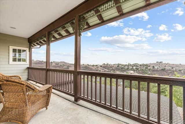 333 Salmon Road, Ramona, CA 92065