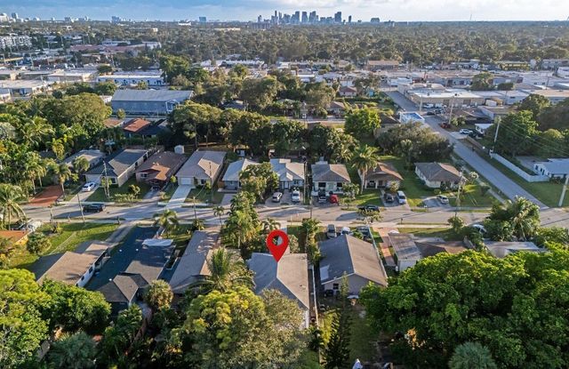 325 NE 34th St, Oakland Park, FL 33334