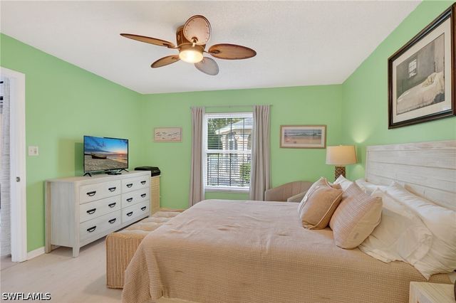 705 Augusta BLVD 705-4, Naples, FL 34113