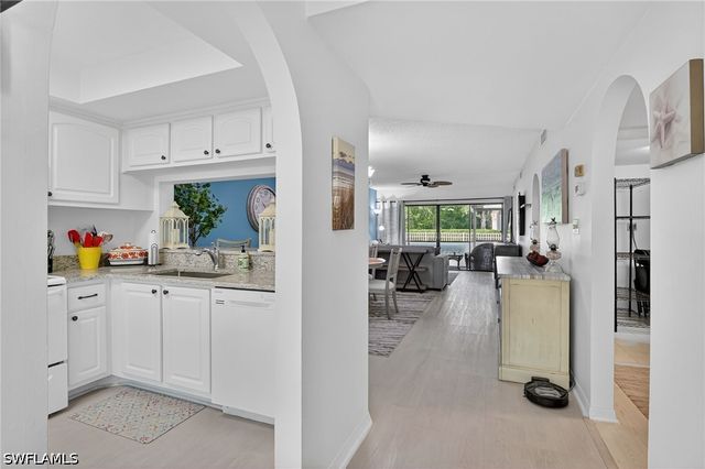 705 Augusta BLVD 705-4, Naples, FL 34113