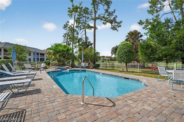 705 Augusta BLVD 705-4, Naples, FL 34113