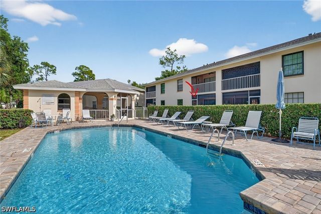 705 Augusta BLVD 705-4, Naples, FL 34113
