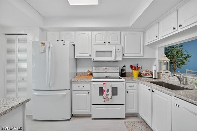 705 Augusta BLVD 705-4, Naples, FL 34113