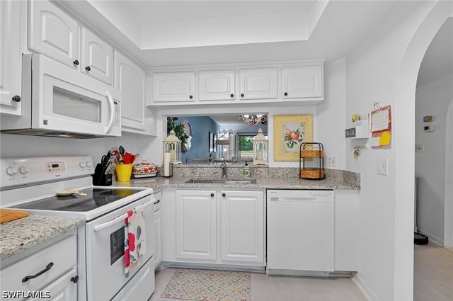 705 Augusta BLVD 705-4, Naples, FL 34113