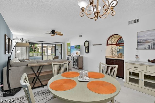 705 Augusta BLVD 705-4, Naples, FL 34113