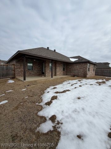 319 Copsey Drive, Van Buren, AR 72956