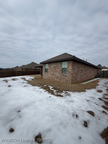 319 Copsey Drive, Van Buren, AR 72956