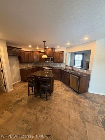 319 Copsey Drive, Van Buren, AR 72956