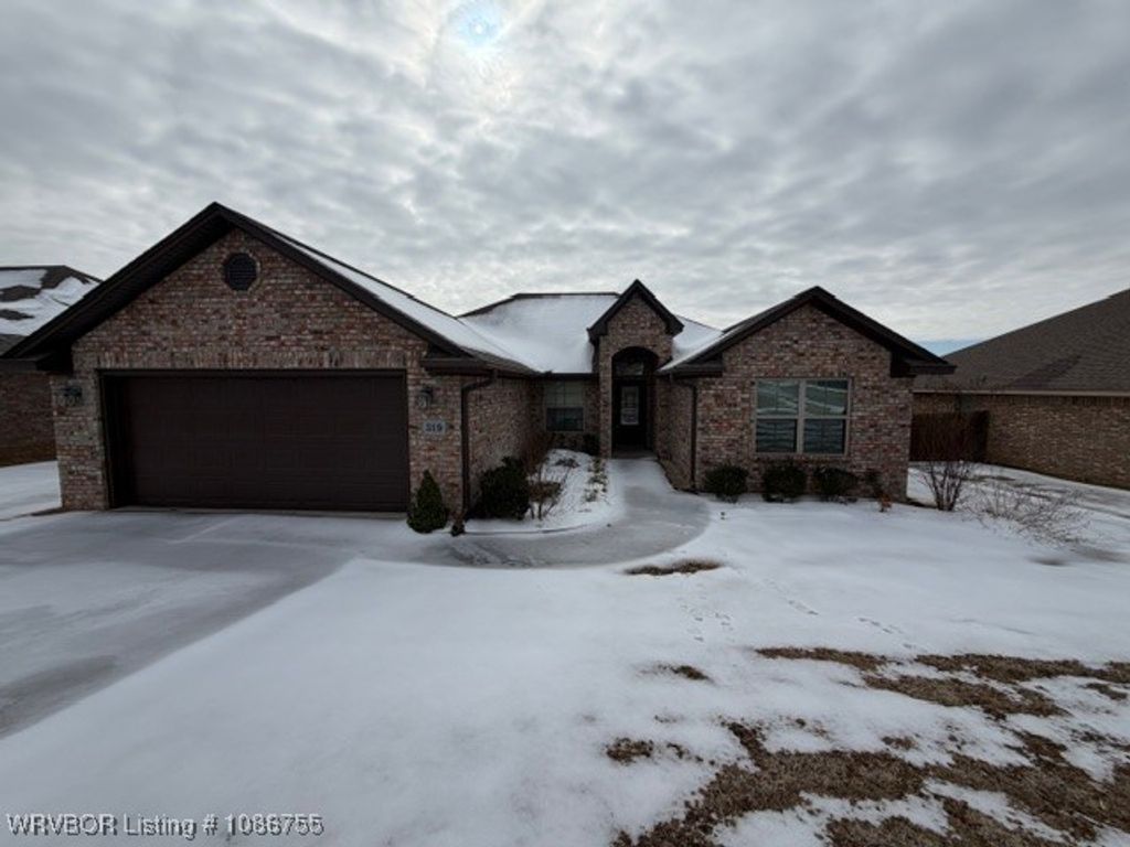 319 Copsey Drive, Van Buren, AR 72956