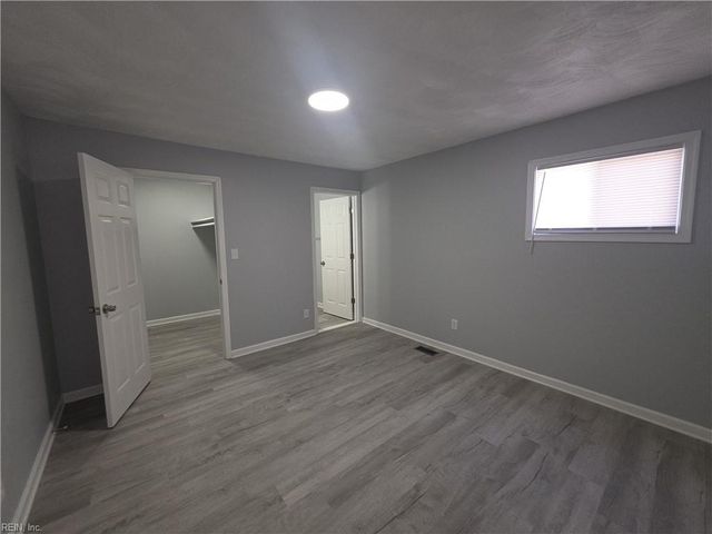 725 Potter RD, Chesapeake, VA 23320