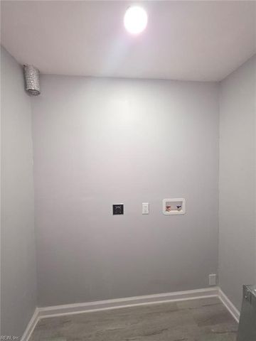 725 Potter RD, Chesapeake, VA 23320