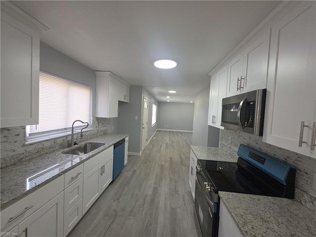 725 Potter RD, Chesapeake, VA 23320