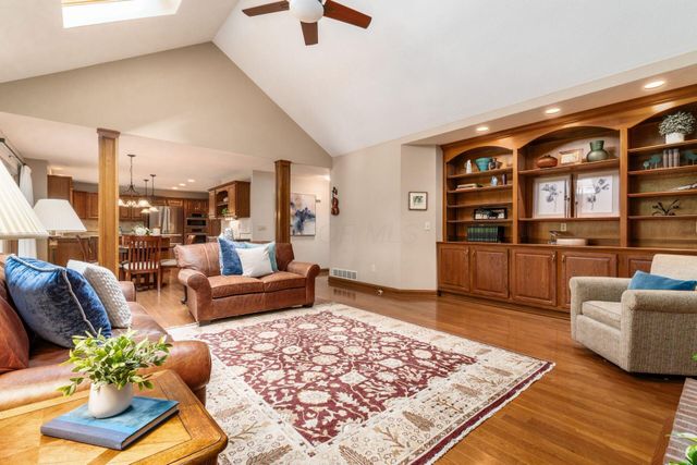 980 Landings Loop N, Westerville, OH 43082