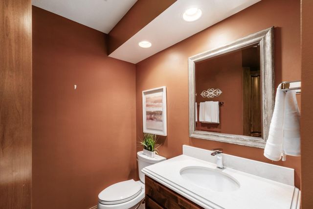 980 Landings Loop N, Westerville, OH 43082