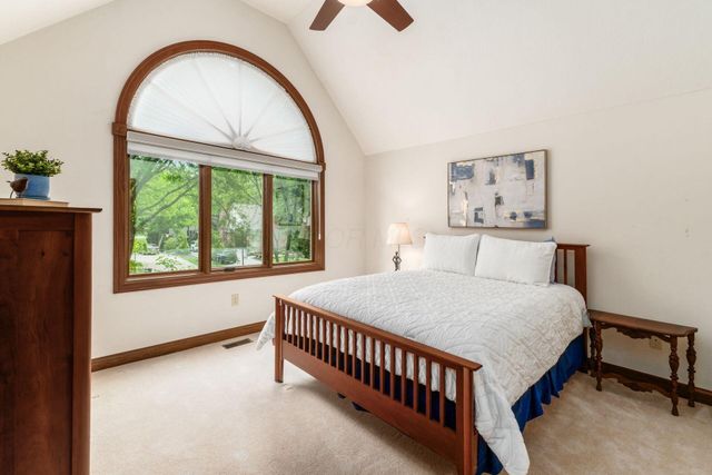 980 Landings Loop N, Westerville, OH 43082