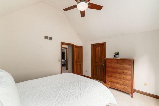 980 Landings Loop N, Westerville, OH 43082