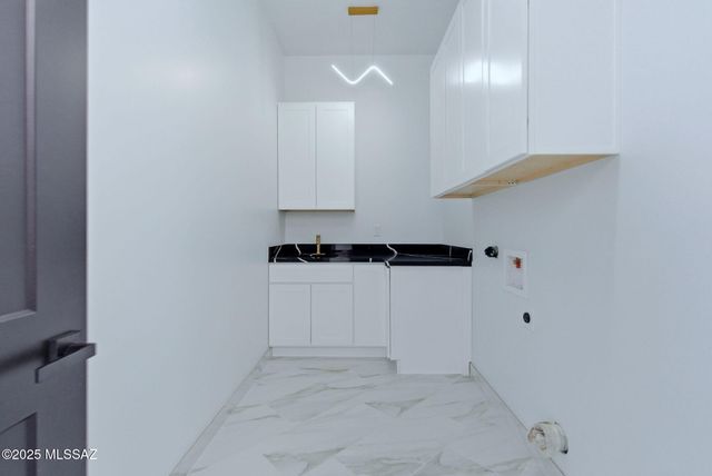 1786 Peralta Court, Rio Rico, AZ 85648