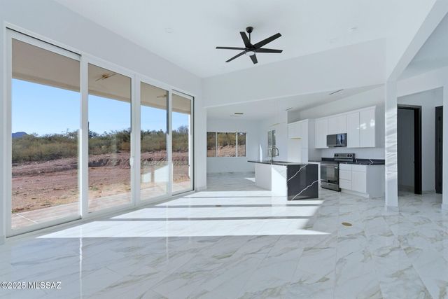 1786 Peralta Court, Rio Rico, AZ 85648