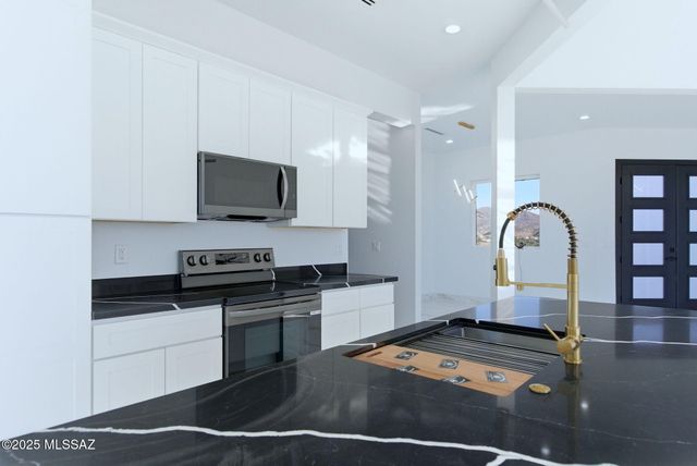 1786 Peralta Court, Rio Rico, AZ 85648